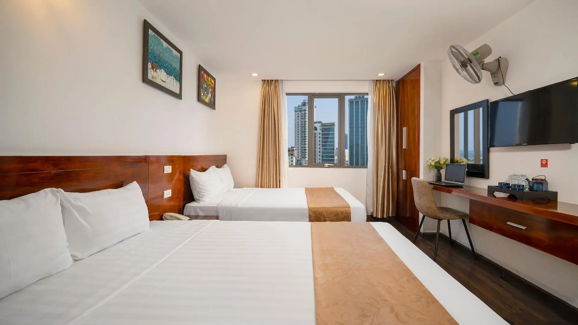 Waikiki Beach Hotel Da Nang
