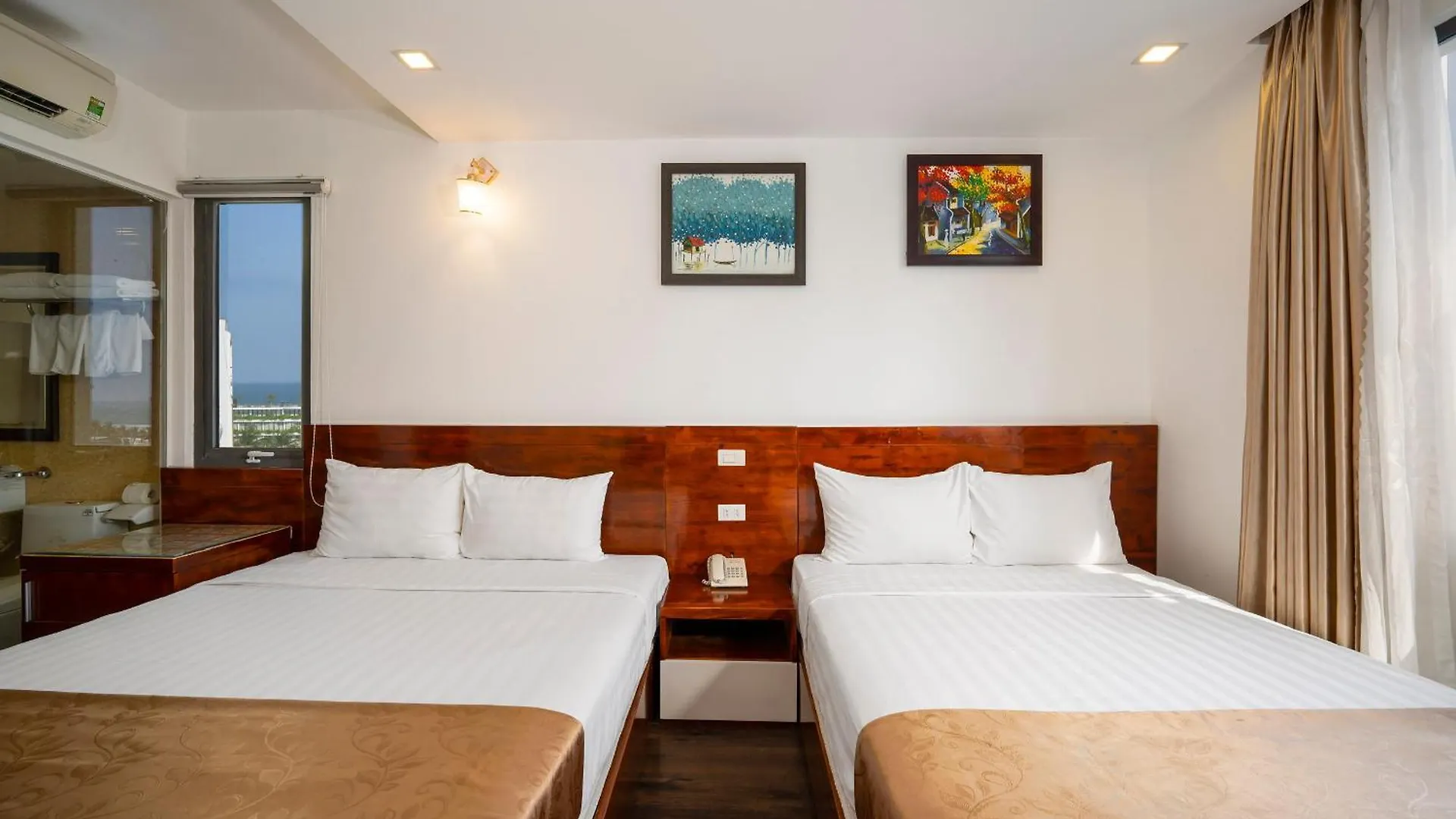 Waikiki Beach Hotel Da Nang