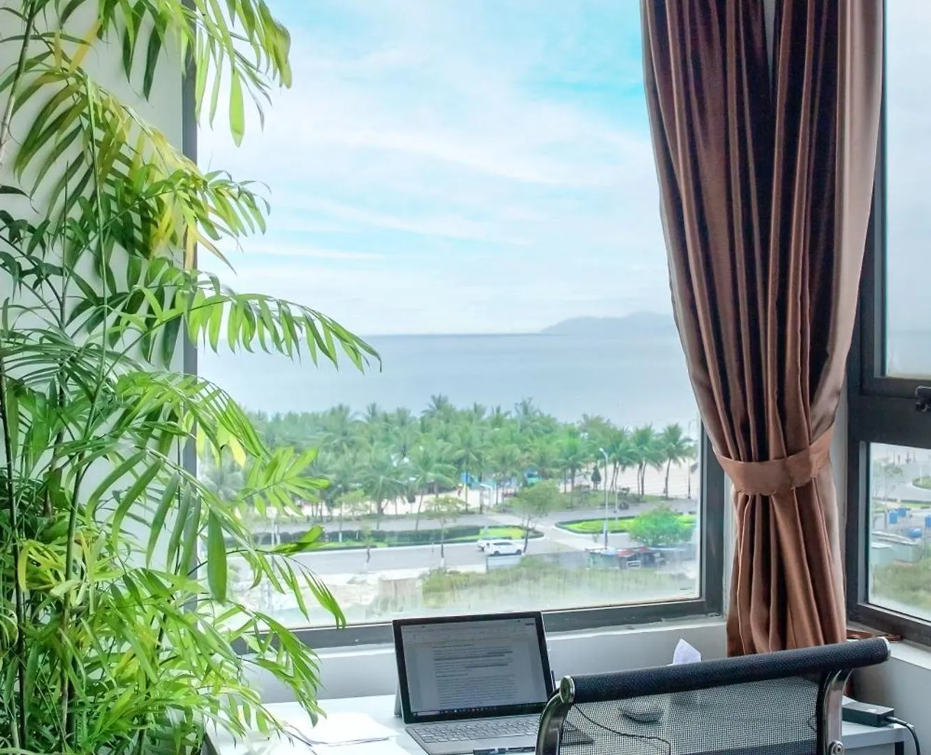 Waikiki Beach Hotel Da Nang